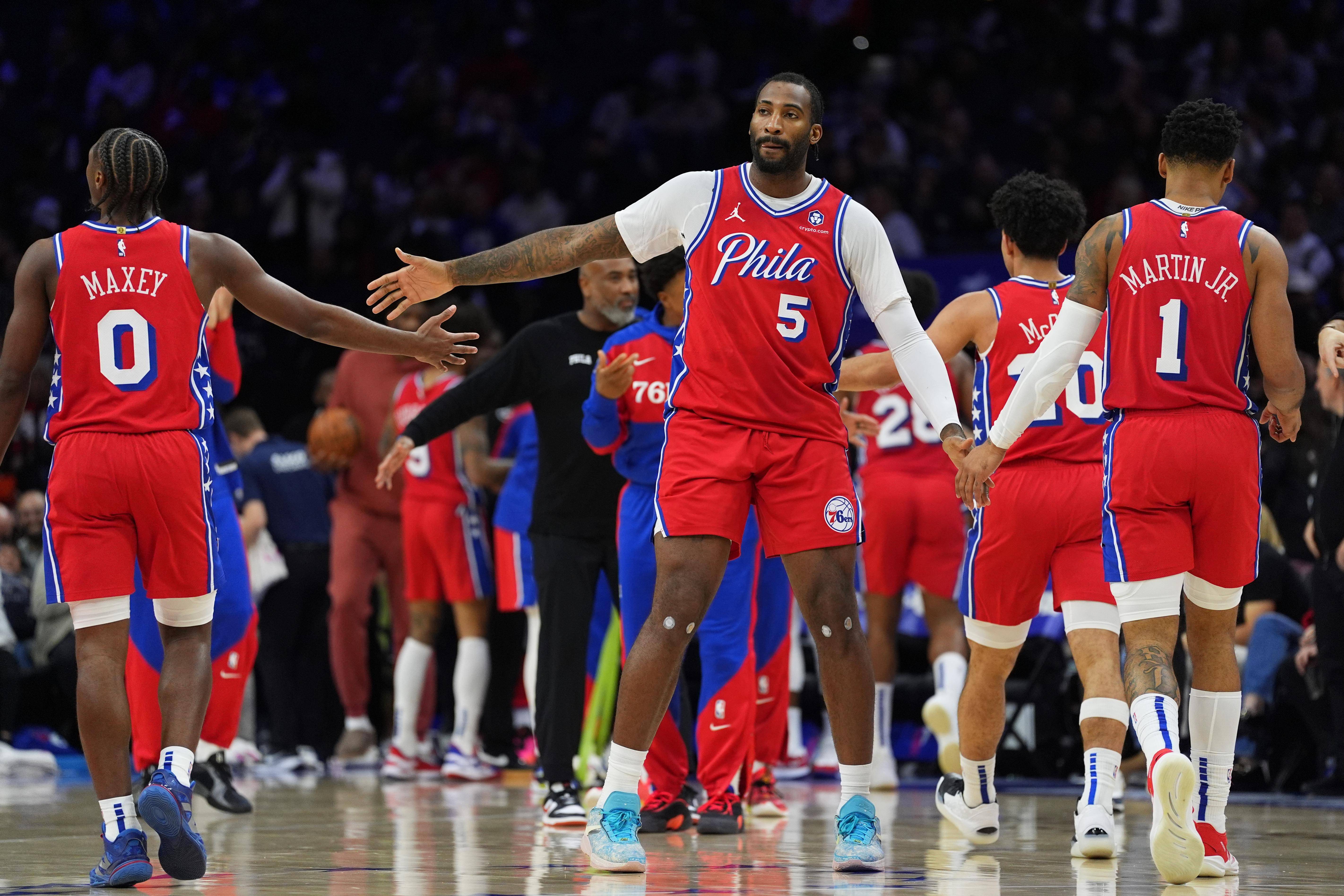 包含转折点多伦多猛龙强势反弹,NBA季后赛赛后攻防权衡,压力陡增,更衣室氛围转暖的词条leyu sports